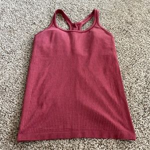 Lululemon Ebb to street tank